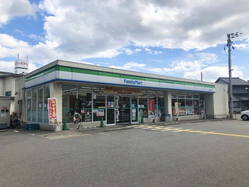 【コンビニエンスストア】ファミリーマート豊岡城南町店まで400ｍ