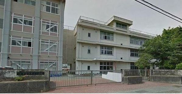 【小学校】沼津市立第三小学校まで112ｍ