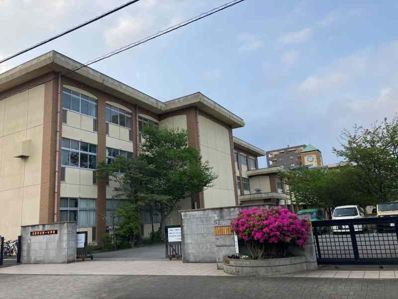 【小学校】沼津市立集明小学校まで558ｍ
