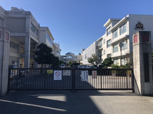 【中学校】静岡市立大里中学校まで836ｍ