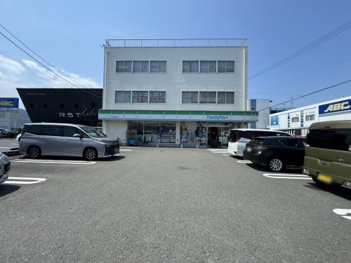 【コンビニエンスストア】ファミリーマート　静岡寿町店まで492ｍ