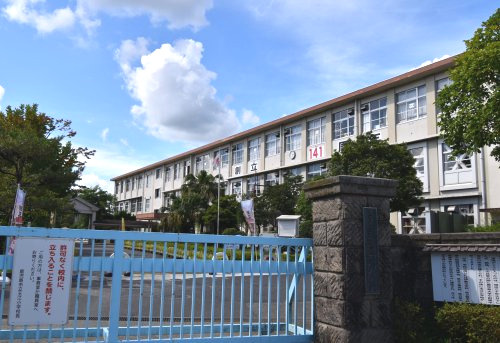 【小学校】鹿児島市立玉江小学校まで952ｍ