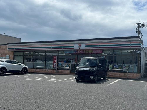【コンビニエンスストア】セブンイレブン　姶良東餅田店まで156ｍ