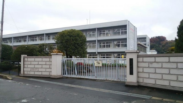 【中学校】高崎市立榛名中学校 まで1000ｍ