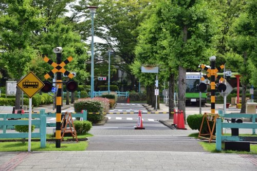 【公園】新宿交通公園まで616ｍ