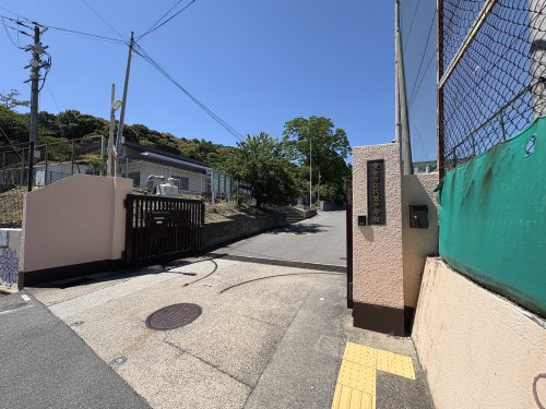 【中学校】衣笠中学校まで1106ｍ