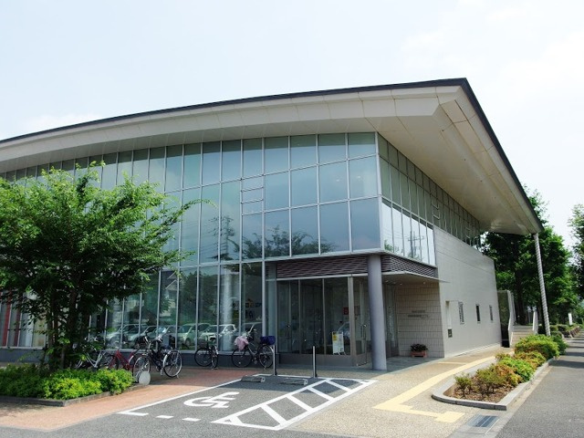 【図書館】あきる野市東部図書館エルまで884ｍ
