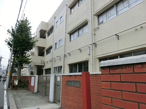 【小学校】横浜市立南小学校まで384ｍ