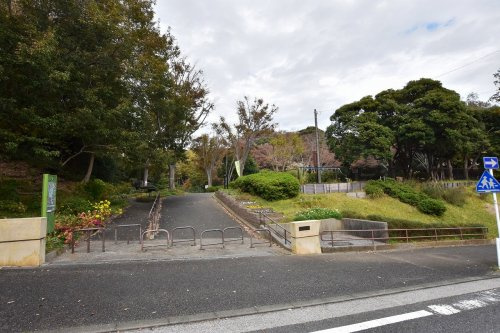 【公園】氷取沢公園まで266ｍ