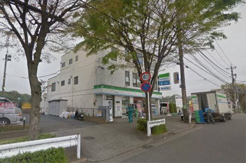 【コンビニエンスストア】ファミリーマート京王稲城駅前店まで1382ｍ