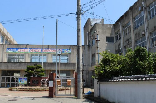 【中学校】東中学校まで1364ｍ
