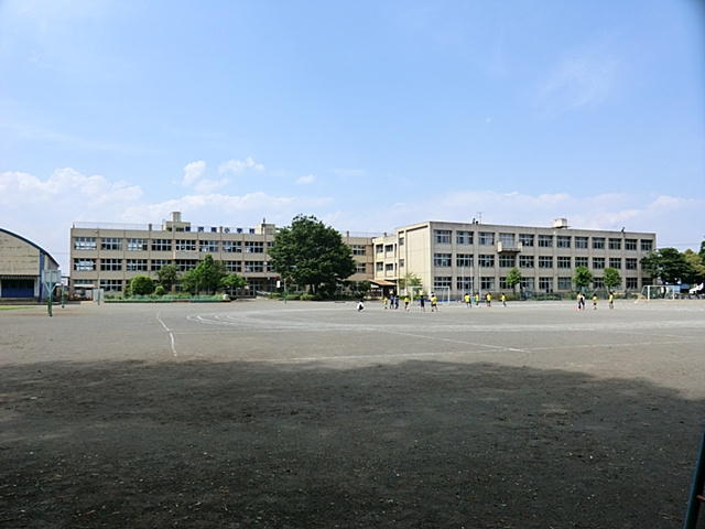 【中学校】入間市立　上藤沢中学校まで1920ｍ