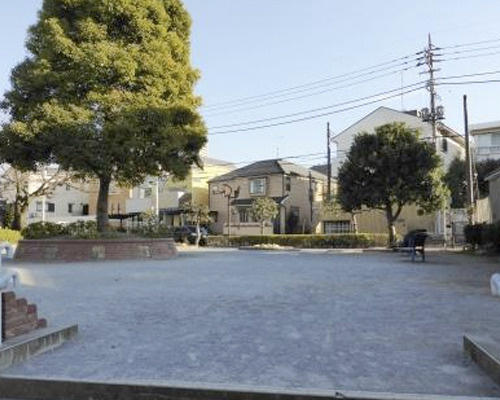 【公園】弦巻2-1遊び場まで232ｍ