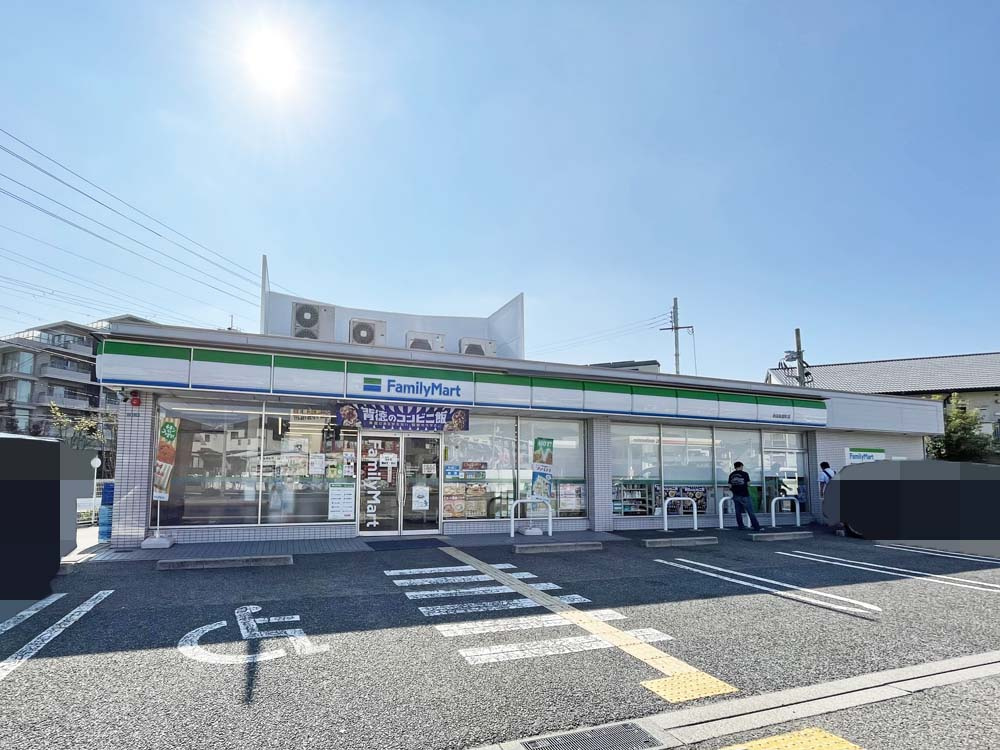 【コンビニエンスストア】ファミリーマート　西宮能登町店まで431ｍ