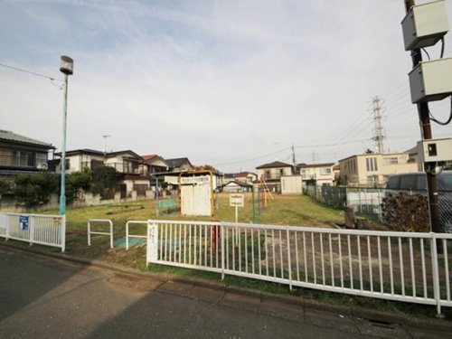 【公園】池田三丁目児童遊園まで975ｍ