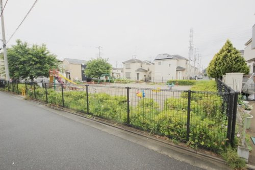 【公園】栄2丁目ふれあい公園まで1270ｍ
