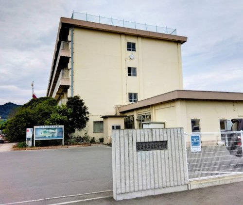 【中学校】富士市立岩松中学校まで708ｍ