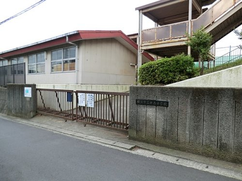 【中学校】横浜市立田奈中学校まで1496ｍ