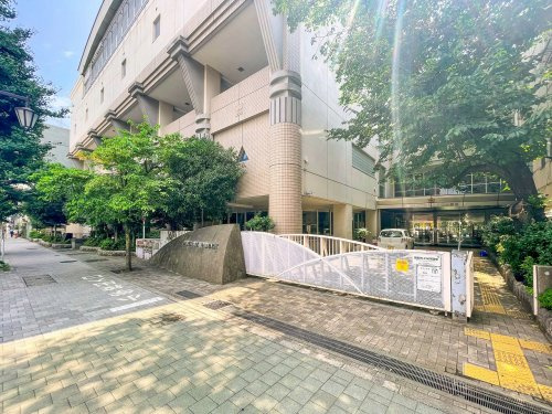 【小学校】文京区立昭和小学校まで530ｍ