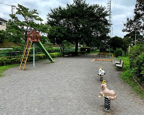 【公園】小山中村公園まで2370ｍ
