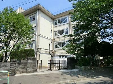 【中学校】八坂中学校まで339ｍ