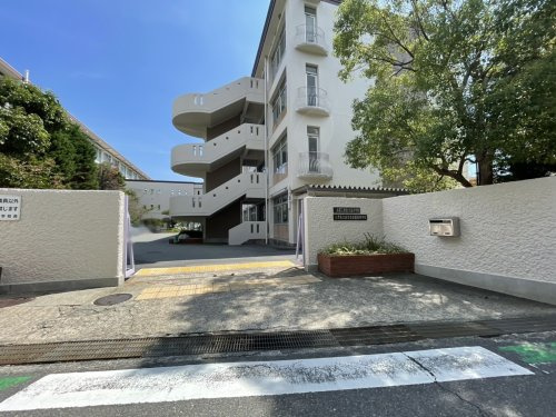 【高校】西宮苦楽園高等学校まで2063ｍ