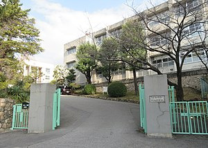 【中学校】西宮市立大社中学校まで1284ｍ