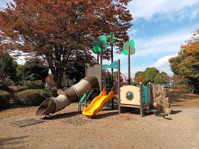 【公園】まつのき公園まで828ｍ