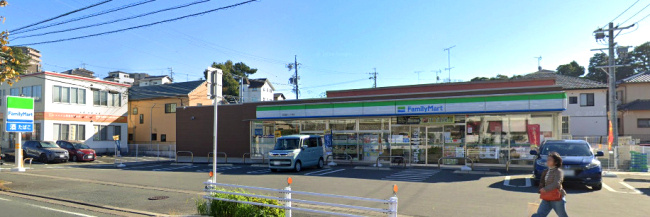 【コンビニエンスストア】ファミリーマート　浜松鴨江二丁目店まで331ｍ