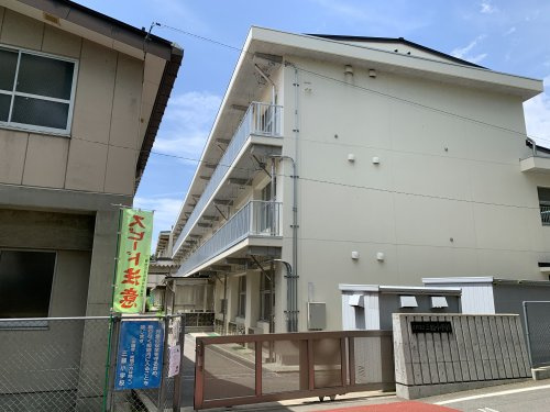 【小学校】長野市立三輪小学校まで742ｍ