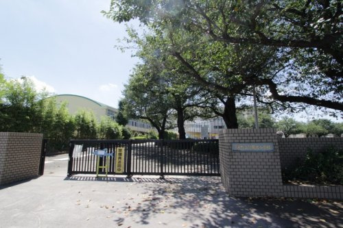 【小学校】三芳町立竹間沢小学校まで880ｍ