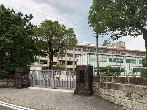 【小学校】鹿児島市立西谷山小学校まで896ｍ