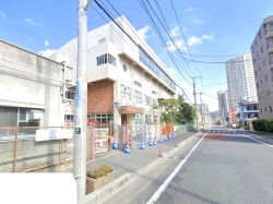 【小学校】川口市立飯塚小学校まで550ｍ
