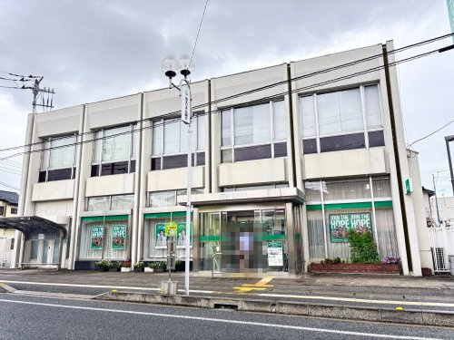 【銀行】埼玉りそな銀行　岡部支店まで855ｍ