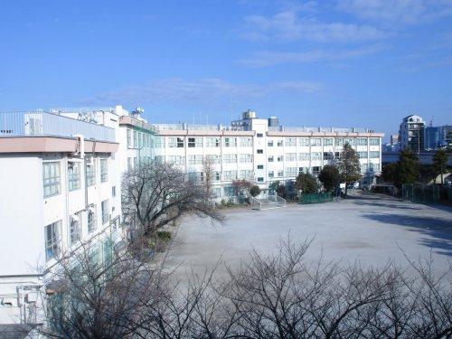 【中学校】江戸川区立鹿本中学校まで633ｍ
