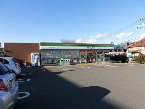 【コンビニエンスストア】ファミリーマート　相武台団地西店まで550ｍ