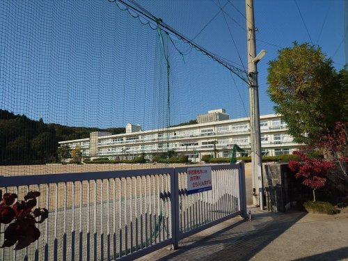 【中学校】香寺中学校まで1139ｍ