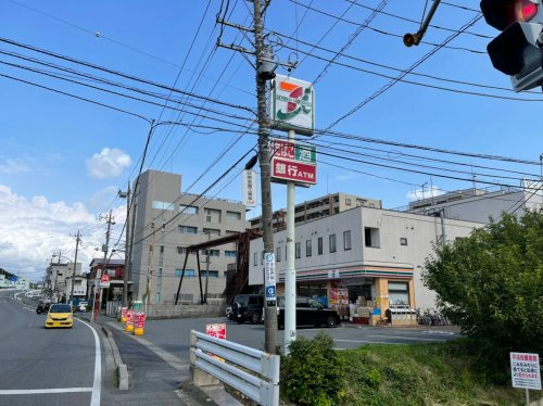 【コンビニエンスストア】セブンイレブン松戸小山店まで1070ｍ