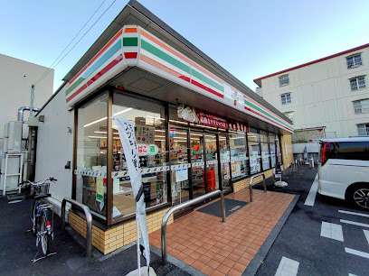 【コンビニエンスストア】セブンイレブン　多摩永山2丁目店まで190ｍ