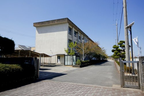 【中学校】東中学校まで2101ｍ