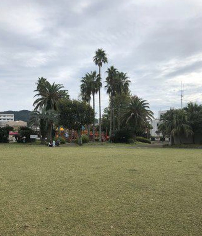 【公園】中央児童公園まで765ｍ
