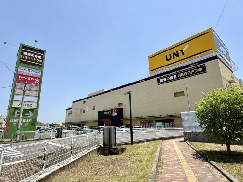【ディスカウントショップ】MEGAドン・キホーテUNY鈴鹿店まで1305ｍ