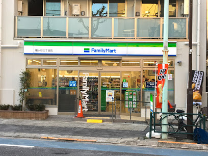 【コンビニエンスストア】ファミリーマート　幡ヶ谷三丁目店まで209ｍ