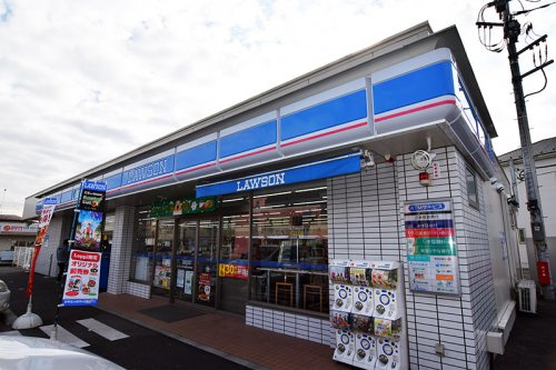 【コンビニエンスストア】ローソン　八王子四谷町交差点前店まで322ｍ
