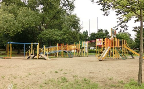 【公園】日高総合公園まで947ｍ