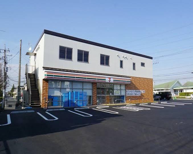 【コンビニエンスストア】セブンイレブン　町田成瀬台三丁目店まで692ｍ