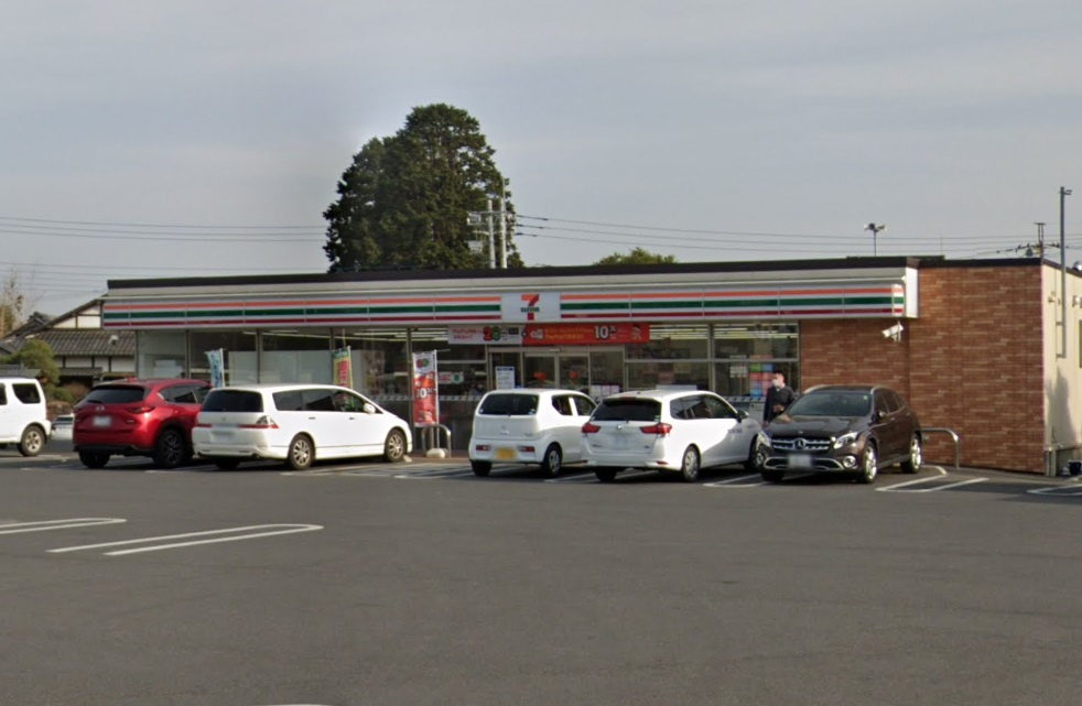 【コンビニエンスストア】セブンイレブン　柏布施弁天入口店まで1039ｍ