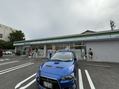 【コンビニエンスストア】ファミリーマート　名東平和が丘店まで214ｍ