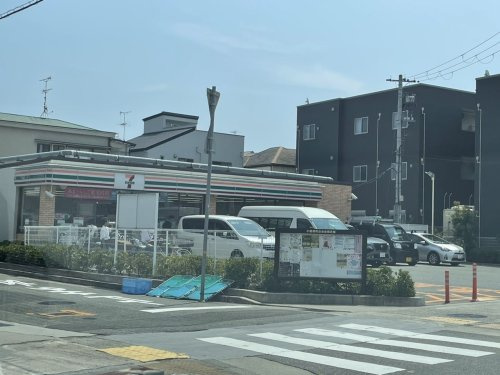 【コンビニエンスストア】セブンイレブン　西宮小曽根町2丁目店まで307ｍ