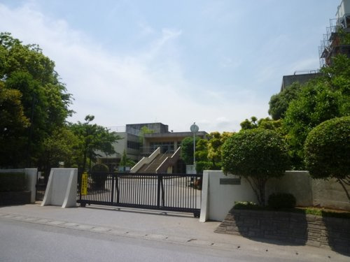 【小学校】上沖小学校まで900ｍ